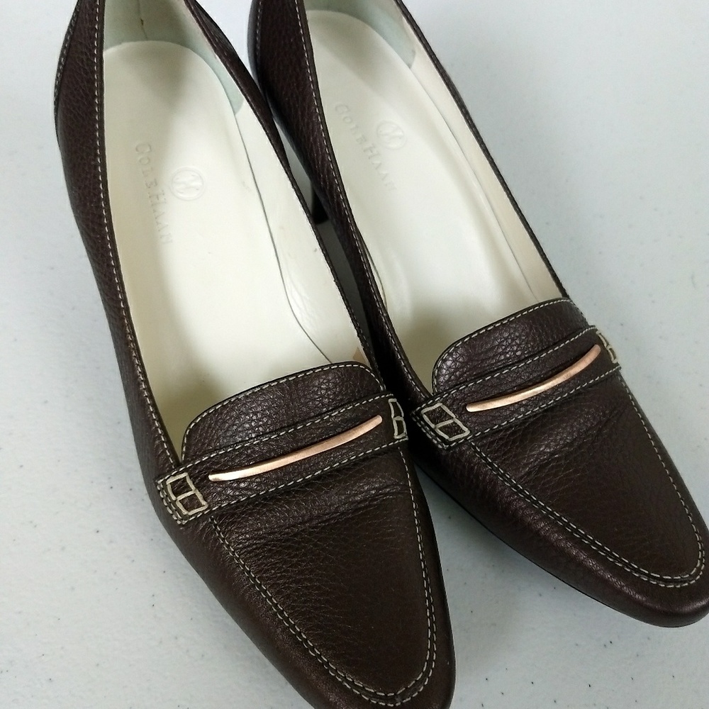 Cole Haan dark brown low heel (size 7.5)